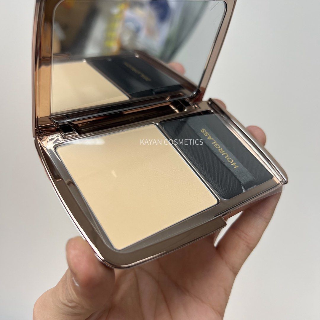 新品 章小蕙推薦 包順豐 Hourglass 輕高光柔霧蜜粉餅控油持妝隱形毛孔啞光定妝 VANISH AIRBRUSH PRESSED POWDER POUDRE COMPACTE POUR AEROGRAPHE HOURGLASS 10.5g