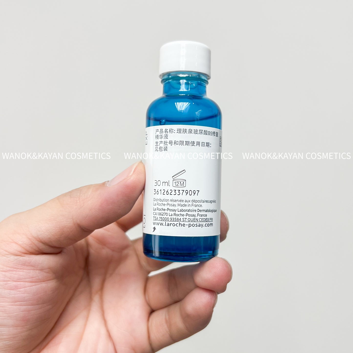包順豐 La Roche-Posay 理膚泉 HYALU B5抗皺緊緻精華 30ml 玻尿酸B5精華液30ml 高保濕舒緩敏感肌玻修復小藍瓶。Laroche Posay  La roche-Posay。Laroche-Posay。理膚泉。HYALU B5 SERUM
