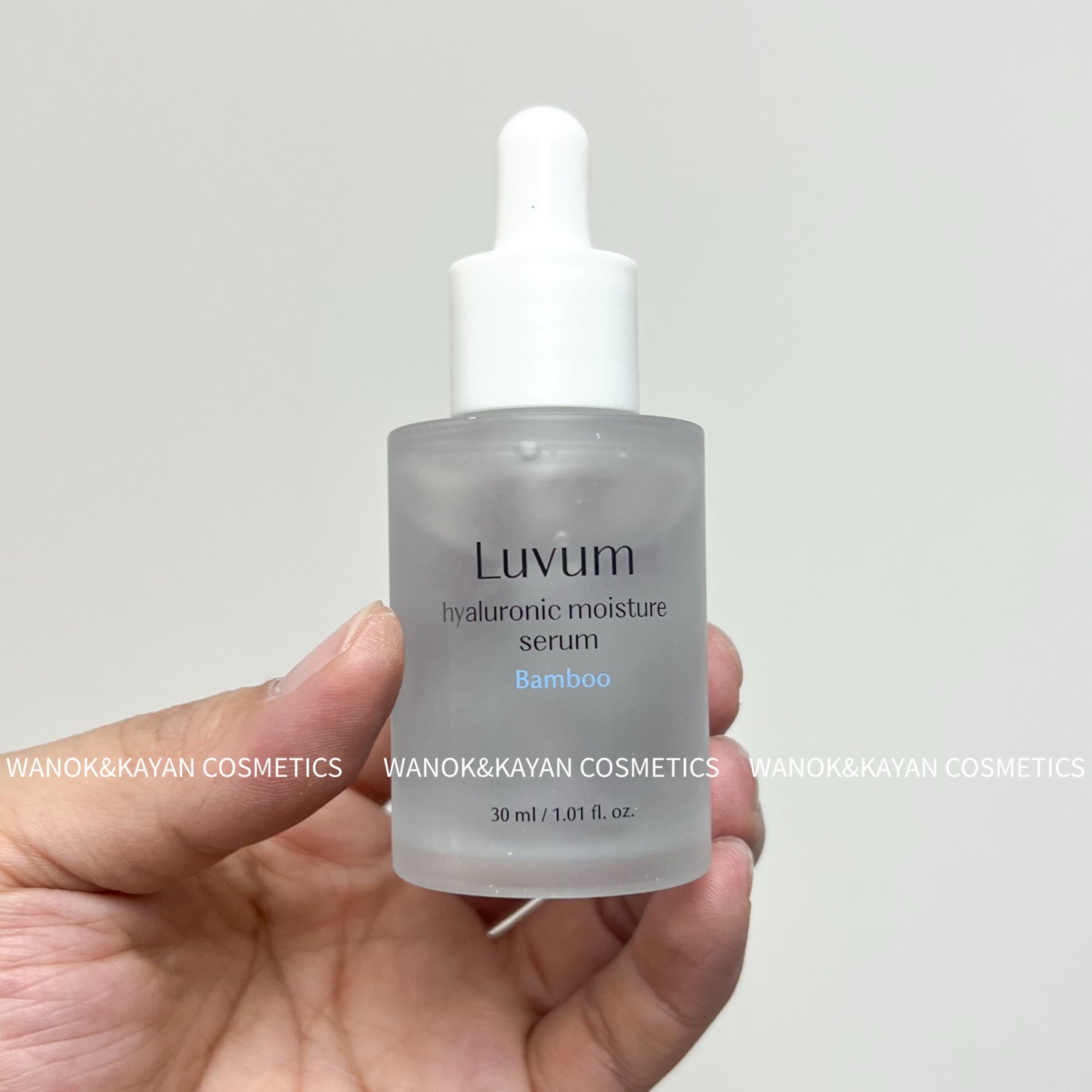 包順豐 LUVUM 竹子保濕補水精華30ml清爽溫和水潤舒緩維穩滋潤均衡  LUVUM HYALURONIC SERUM