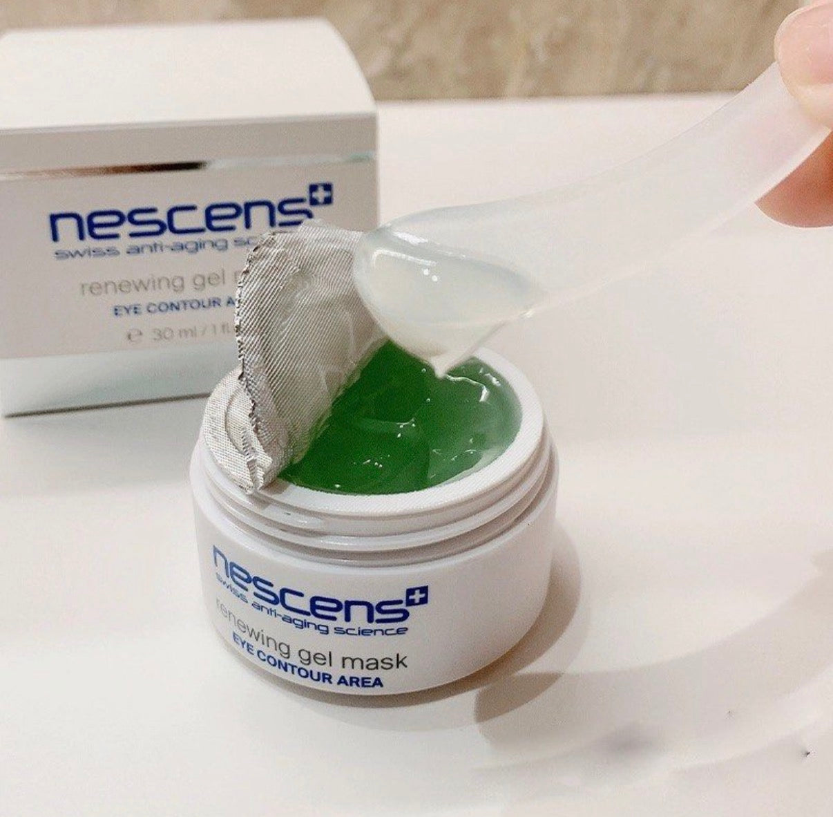 Nescens Renewing Gel Mask Eye Contour Area  煥彩凝膠眼膜  100ml  renewing gel mash EYE CONTOUR AREA