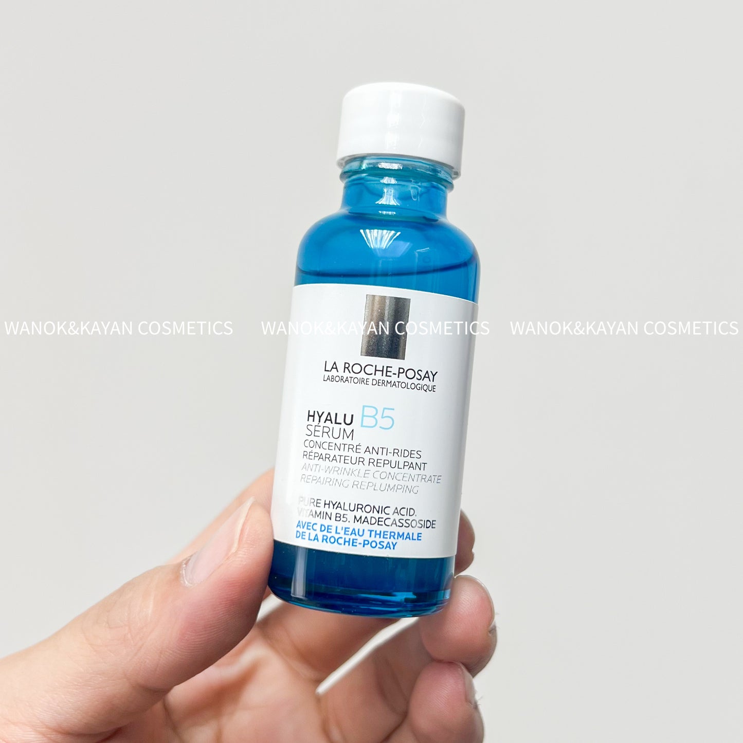 包順豐 La Roche-Posay 理膚泉 HYALU B5抗皺緊緻精華 30ml 玻尿酸B5精華液30ml 高保濕舒緩敏感肌玻修復小藍瓶。Laroche Posay  La roche-Posay。Laroche-Posay。理膚泉。HYALU B5 SERUM