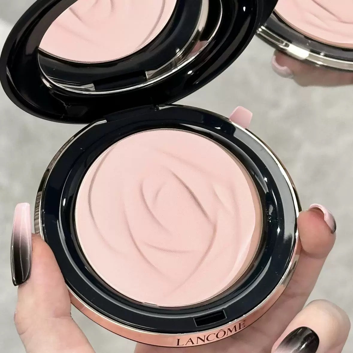 Lancome 持妝柔焦定妝粉餅 10g Teint Idole Ultra Wear Skin Refining Setting Powder (#01 OHLALA粉色)